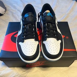 Jordan 1 low powder blue